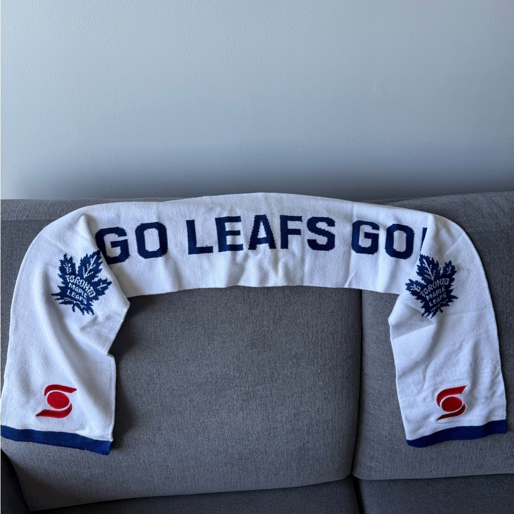 Toronto Maple Leafs Knit Scarf